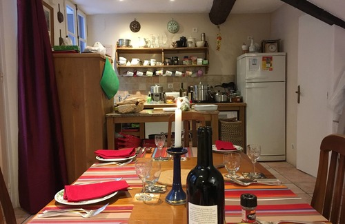 Ceret House | Old town centre house; wine bar & cafes 50m, sea 30mins Pyrenees close
