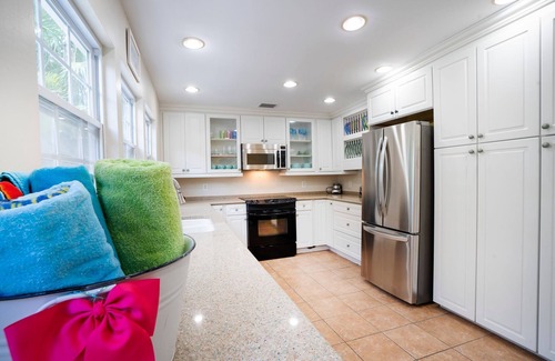 Old Town Cottage | Old Town Elegance with Island Breezes and Poolside Bliss