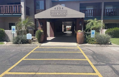 Scottsdale Country Acres Condo | Old Town, Fashion Square, Camelback Mountain surround this Cozy Condo.