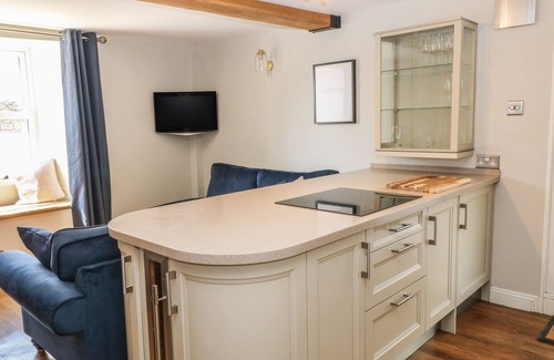 Dawlish Cottage | Old Town House