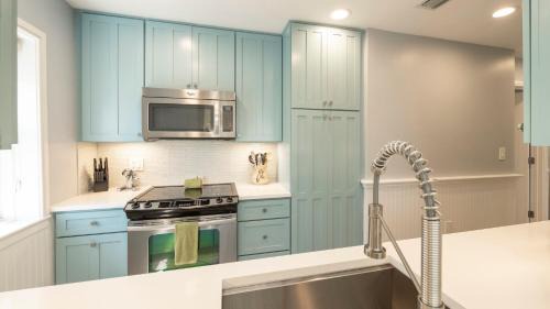 Truman Annex Apartment | Old Town Oasis by Last Key Realty