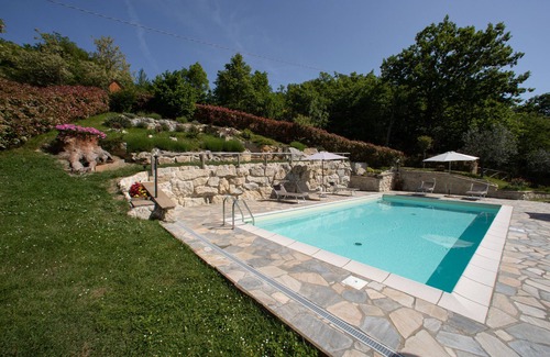 Caprese Michelangelo House | Old Tuscan farmhouse with salt pool, soccer/volleyball field, barbecue