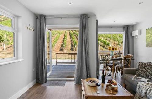 Teignmouth Cabin | Old Walls Vineyard