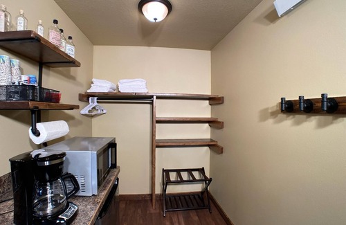 Island Park Cabin | Old West Escapes, Jail