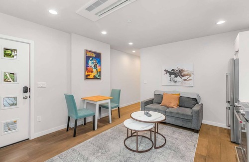 East Queen Anne Apartment | Old-Western Time Travelers Cowboys Sweet Suite