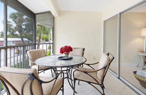 Old Naples Condo | Olde Naples Estates
