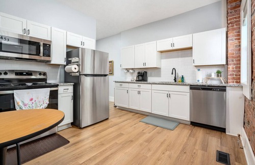 Near East Columbus House | Olde Towne Gem - 453 South 22nd Street