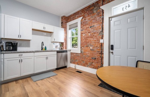 Near East Columbus House | Olde Towne Gem - 453 South 22nd Street