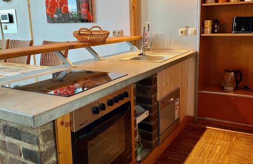 Wintzen Apartment | Oldschool, Dorfschule mit Whirlpool