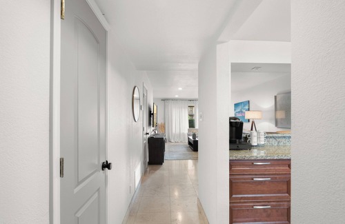 Fashion Square House | Oldtown Scottsdale Pool 5 minutes walk from all! SuperHost on other platform
