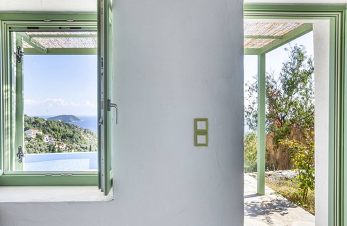 Xanthi Region Villa | Olea Skopelos villa with breathtaking sea view and swimming pool