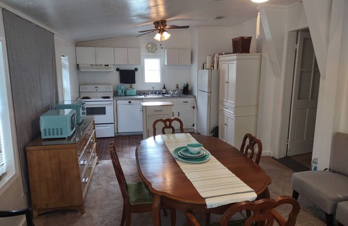Old East Hill House | Oleander Cottage Historic Victorian Downtown Pensacola
