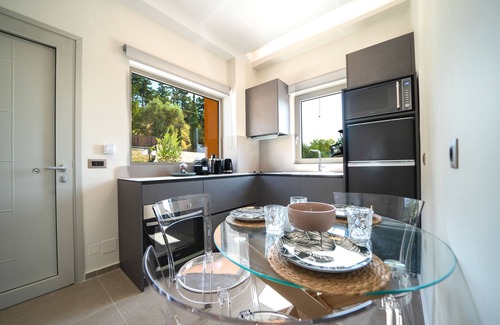 Athanatoi Apartment | Oleas Suite Sun & Private Pool