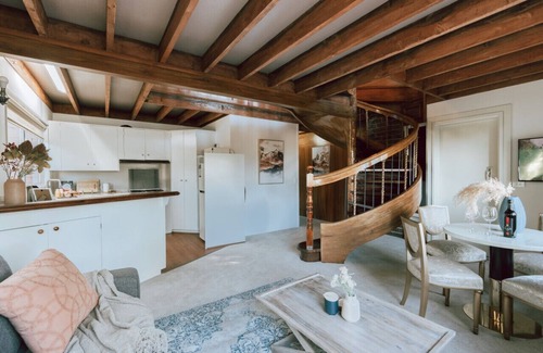 Olinda Apartment | Olinda Penthouse - Spa Bath, Nature, Amazing Views
