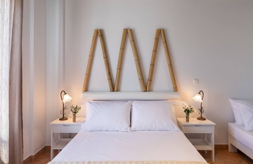 Galissas Bed & Breakfast | OLIVAS ROOMS