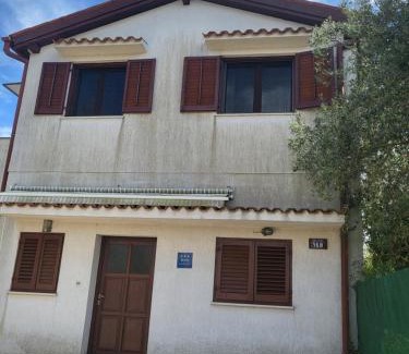 Valtura Apartment | Olive and Herb Retreat II