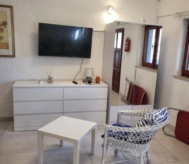 Valtura Apartment | Olive and Herb Retreat II