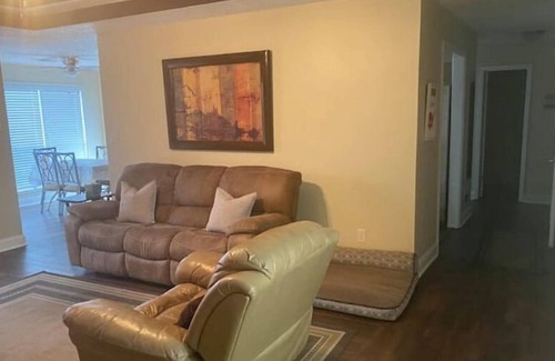 Olive Branch House | Olive Branch Mi Casa Es Su Casa