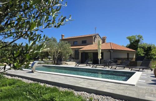 Rovinj Villa | Olive Garden Paradise with heated Swimming Pool