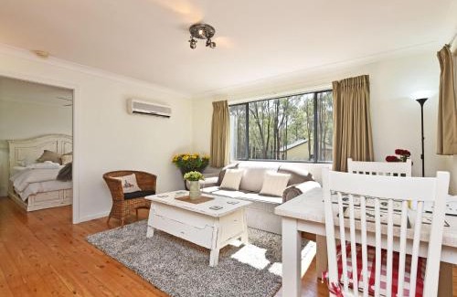 Pokolbin House | Olive Grove 3 1 Bedroom Villa with large Bath