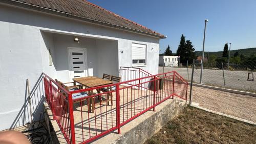 Pirovac House | Olive House