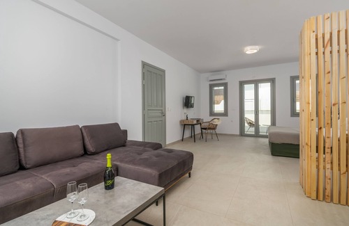 Adamas House | Olive Studios