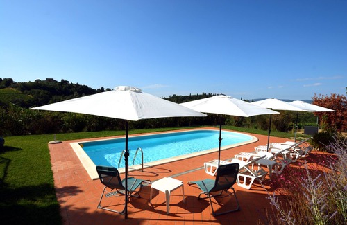 Certaldo House | OLIVE TREE - Casale il Boschetto - JACUZZI & FITNESS OPEN AIR