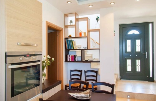 Filaki Apartment | Olive Tree Farm
