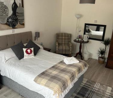 Guyhirn Bed & Breakfast | Oliver Twist Country Inn