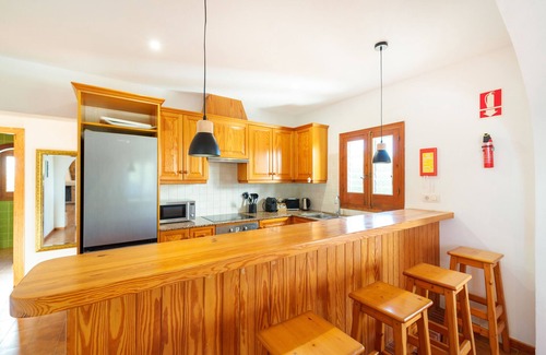 Cala'n Bosch House | Oliver, Villa with pool and air conditioning!