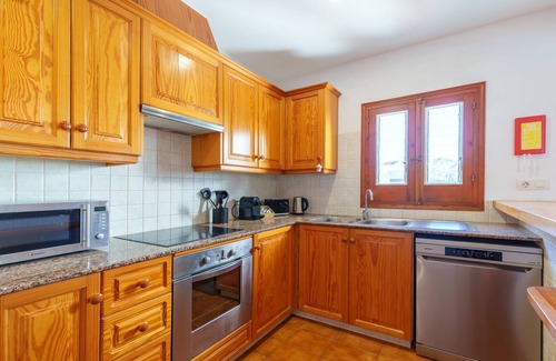 Cala'n Bosch House | Oliver, Villa with pool and air conditioning!