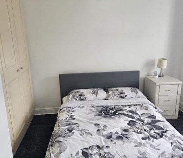Bolton Apartment | Olivetem Comfort House