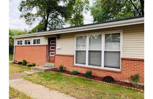 St. Louis House | Olivette cozy house