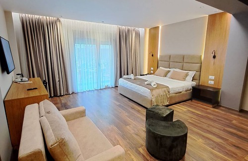 Durres Hotel | Olivia's Hill Resort