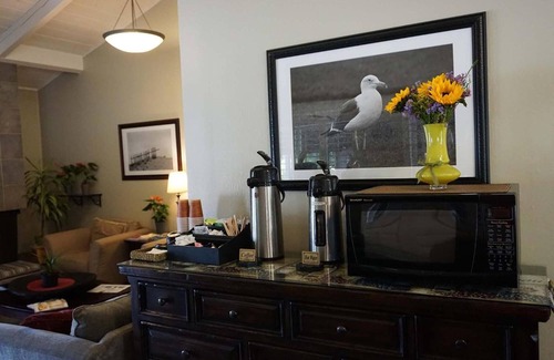 Pacific Grove Hotel | Olympia Lodge