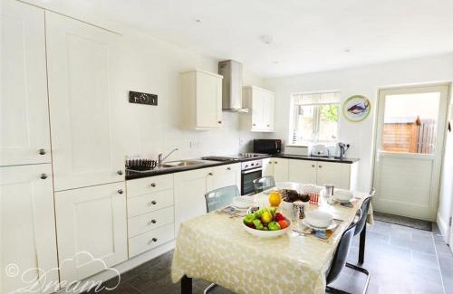 Portland House | Olympic Cottage