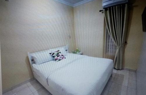 Sleman Hotel | Omah Inap D24 Syariah near Universitas Aisyiah Yogyakarta Mitra RedDoorz