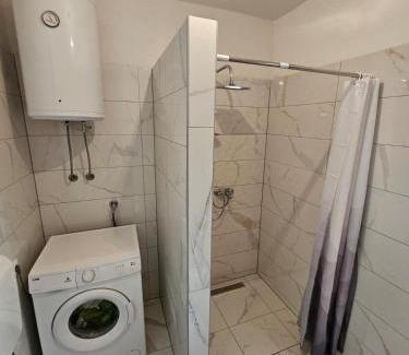 Bihac House | Omar & Una Apartmani