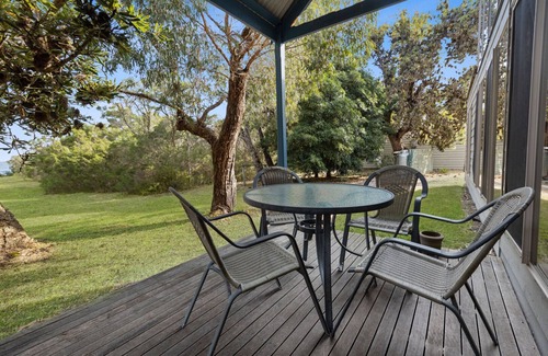 Forge Creek House | Omeo - Waterfront Retreat: Secluded lodges perfect for nature lovers