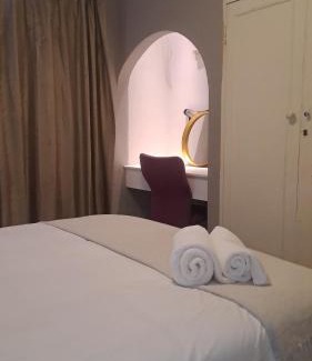 Greater Johannesburg Metropolitan Area House | Omphile Retreat