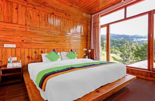 Kaul Hotel | OmVilla With Mountain View