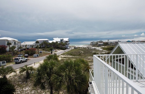 Seagrove Beach House | On a Scenic Dune Lake in Seagrove ~ Dog Friendly