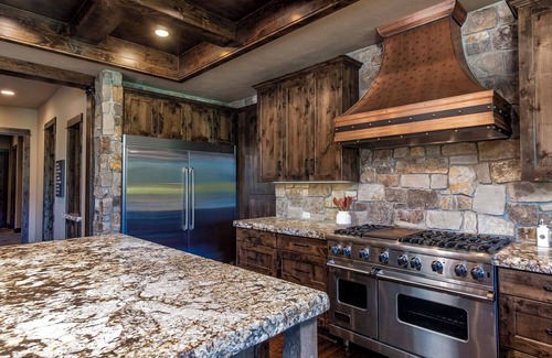 Sunriver House | ON CALDERA SPRINGS GOLF COURSE-Spacious 6-bedroom house in enchanting SunRiver!