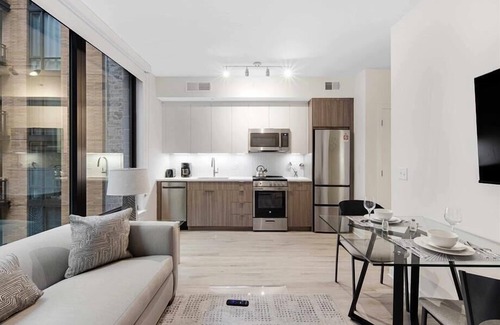NoMa Hotel | on Capitol Hill | Gym + Business Center | Union Market