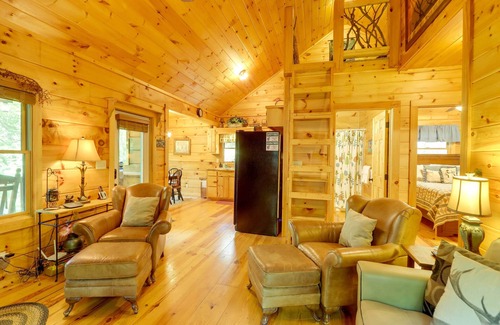 McCaysville Cabin | On Fightingtown Creek: Forested McCaysville Cabin!