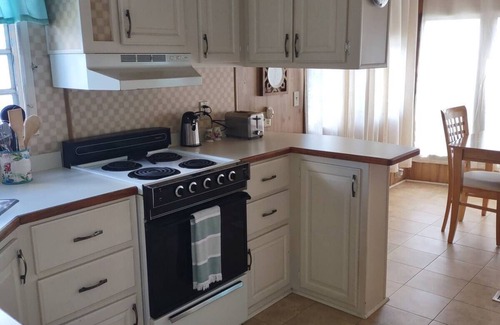 Palmetto House | On Golden Pond-Spacious 2 bedroom Close to Beaches