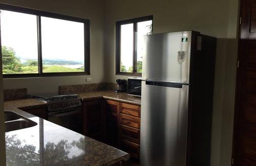 Arenal House | On Lake Arenal - Near La Fortuna - New Pool and Deck August 2024 - Bird Watching