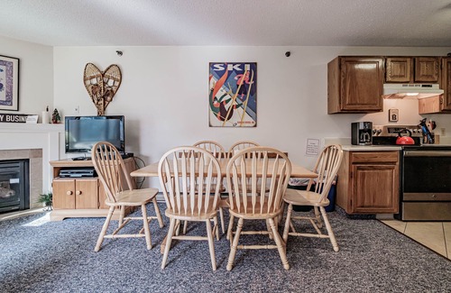 Sunday River Area Condo | On Mountain two bedroom unit sleeping 6