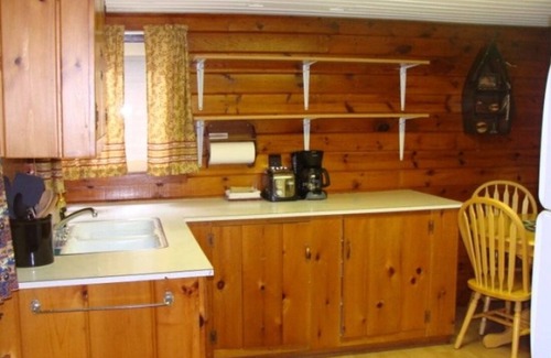 Phelps Cabin | On North Twin Lake- Northern Exposure Rentals "Minnow Bucket"
