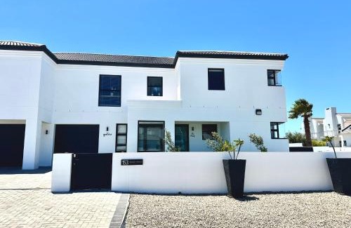 St. Helena Bay Apartment | On Point Guest Cottage